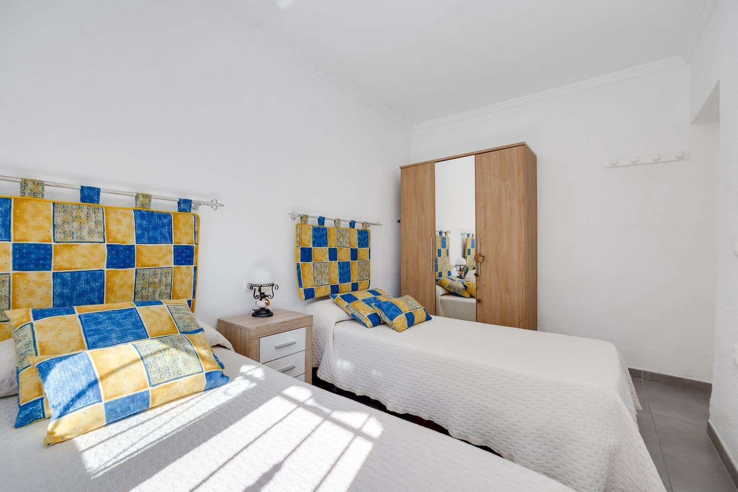 2 bedroom Townhouse for sale in Torrevieja with garage - € 160,000 (Ref: 9400382)