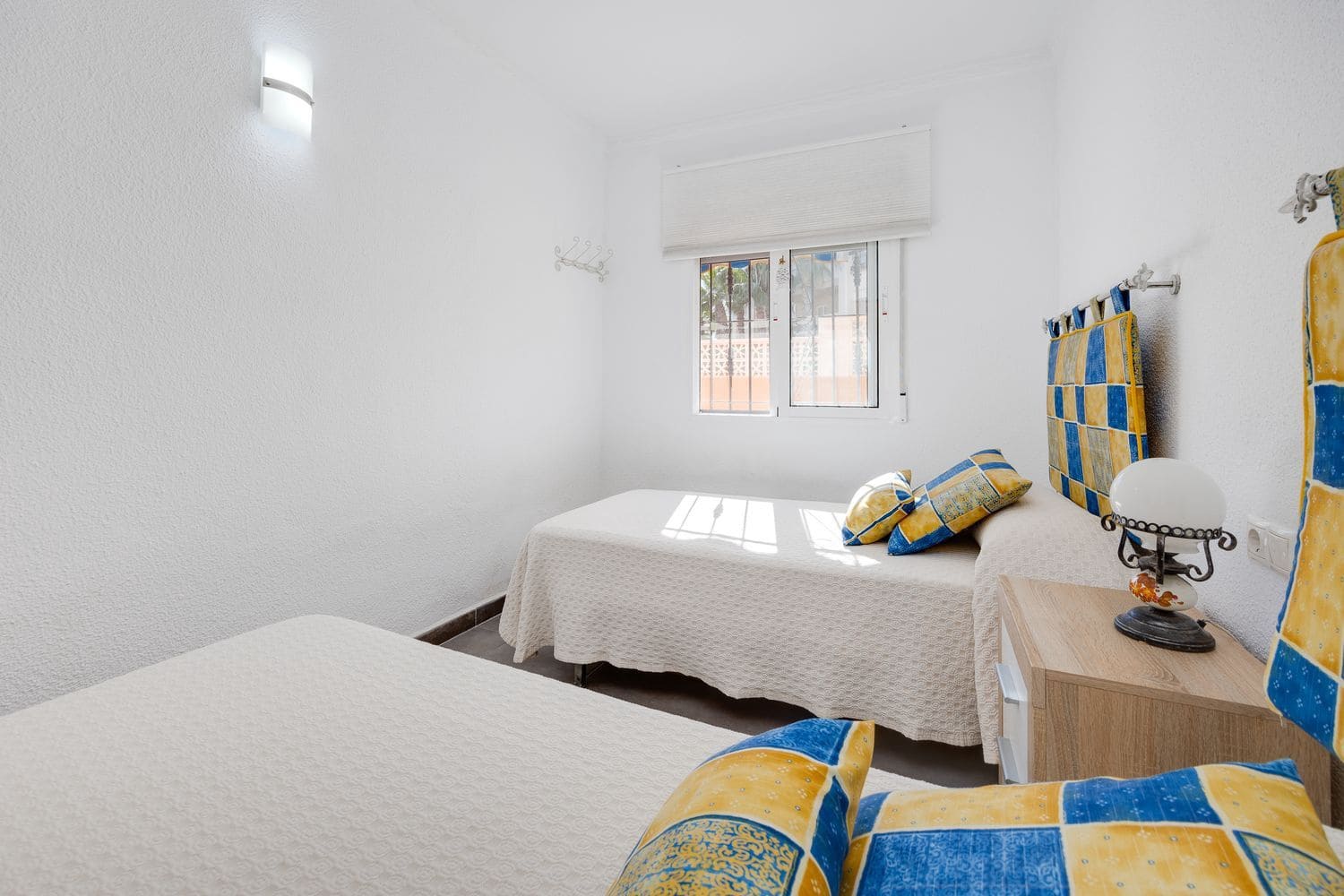 2 bedroom Townhouse for sale in Torrevieja with garage - € 160,000 (Ref: 9400382)