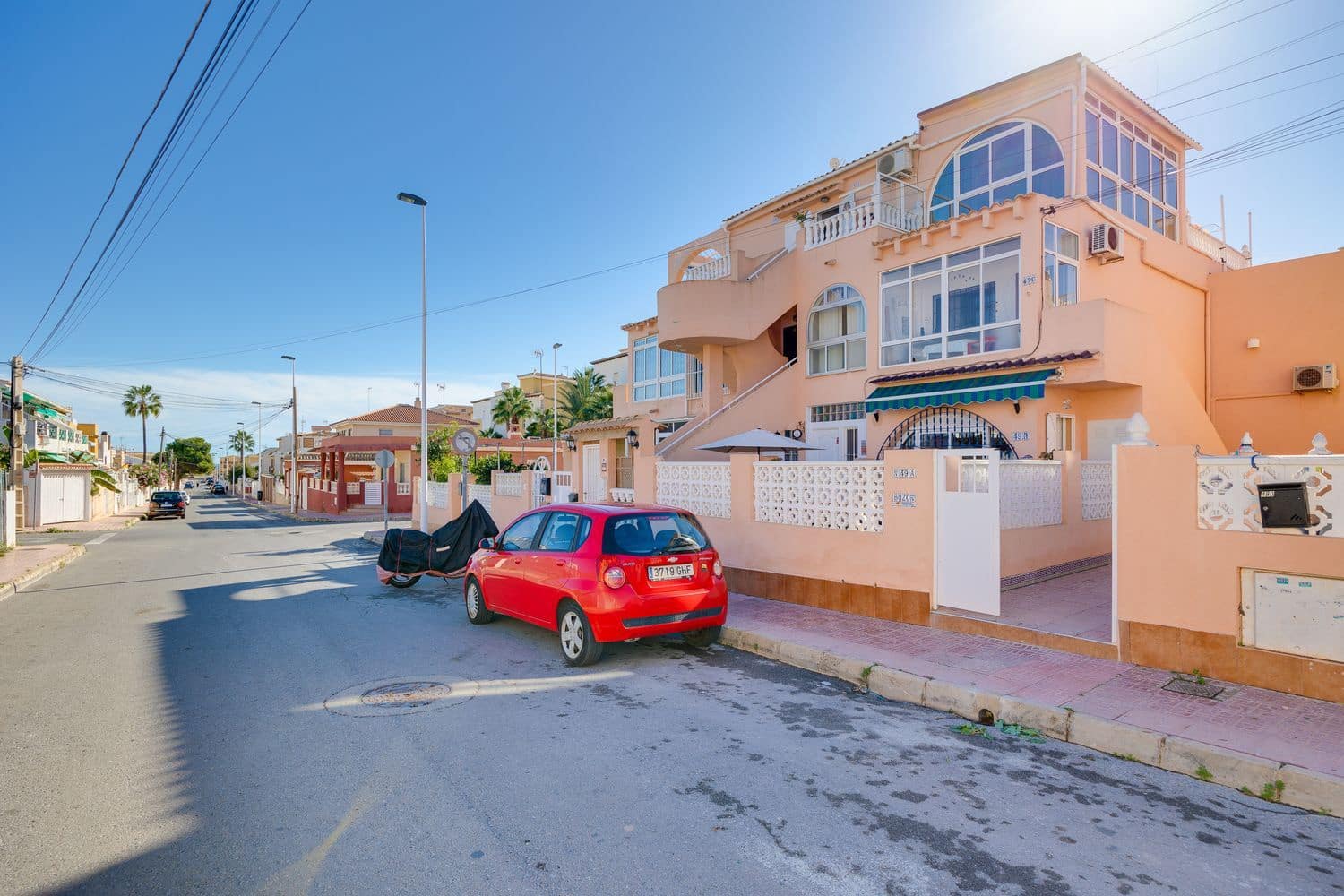 2 bedroom Townhouse for sale in Torrevieja with garage - € 160,000 (Ref: 9400382)