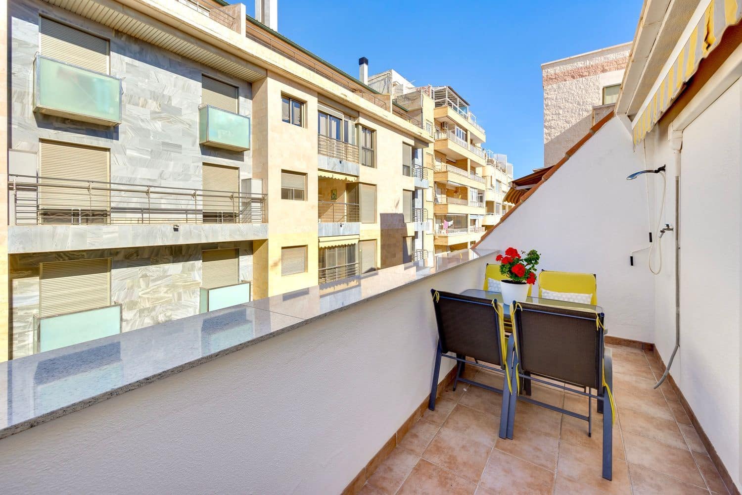 3 chambre Appartement à vendre à Torrevieja avec garage - 190 000 € (Ref: 9402884)