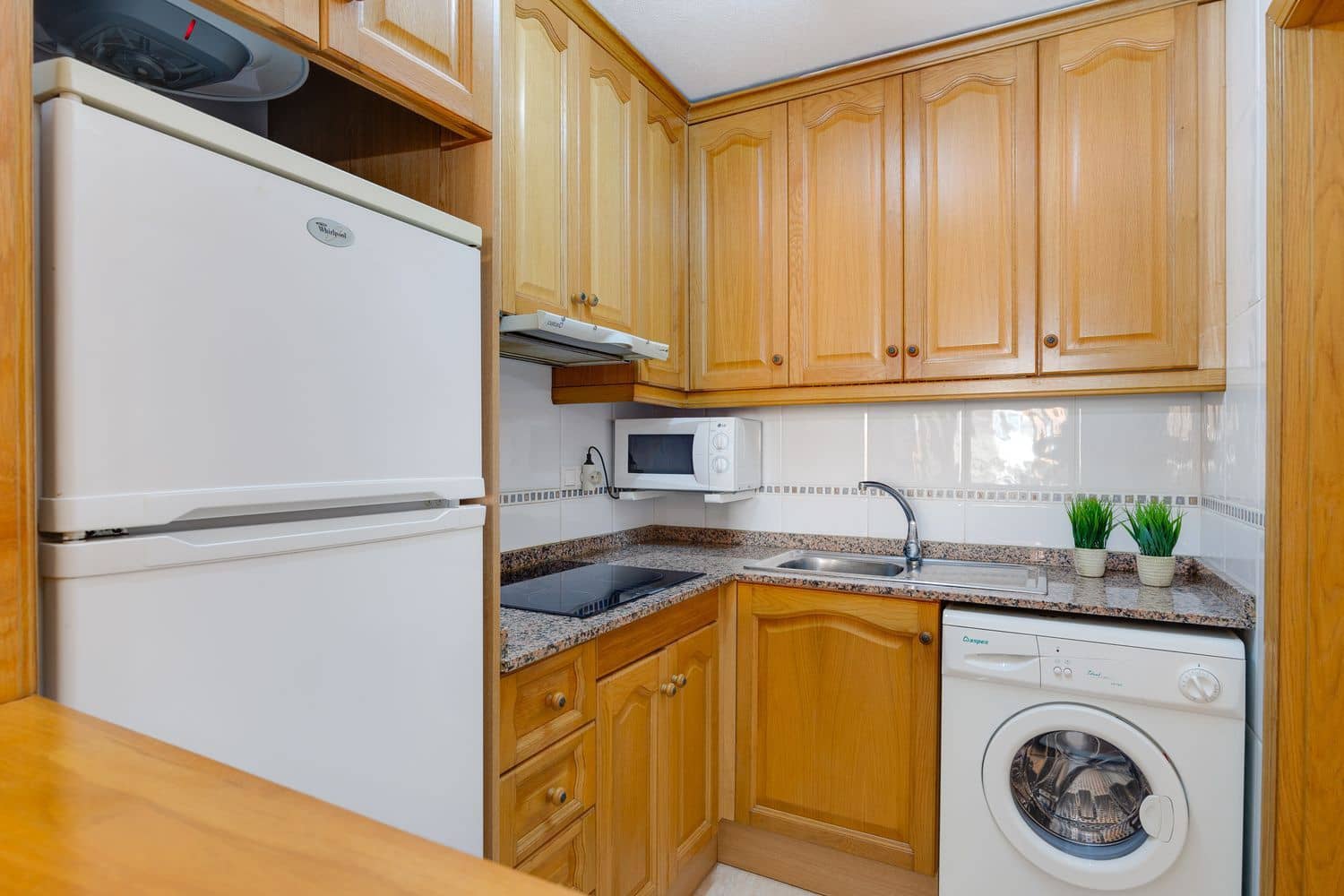 2 makuuhuone Huoneisto myytävänä paikassa Torrevieja mukana 
autotalli - 148 000 € (Ref: 9406223)