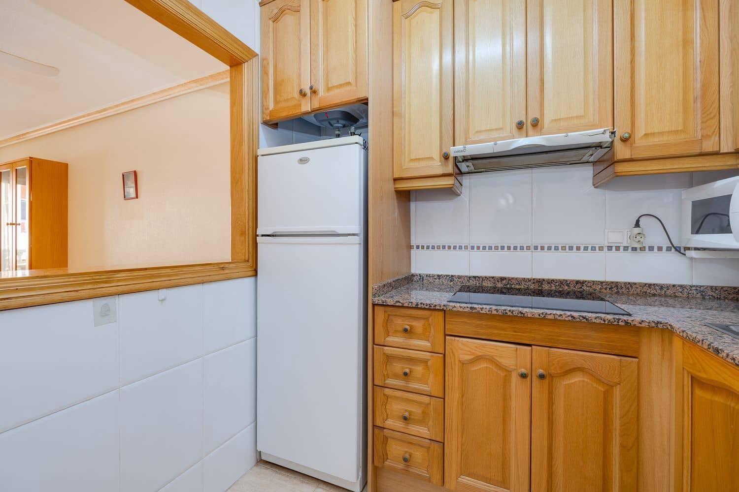 2 makuuhuone Huoneisto myytävänä paikassa Torrevieja mukana 
autotalli - 148 000 € (Ref: 9406223)