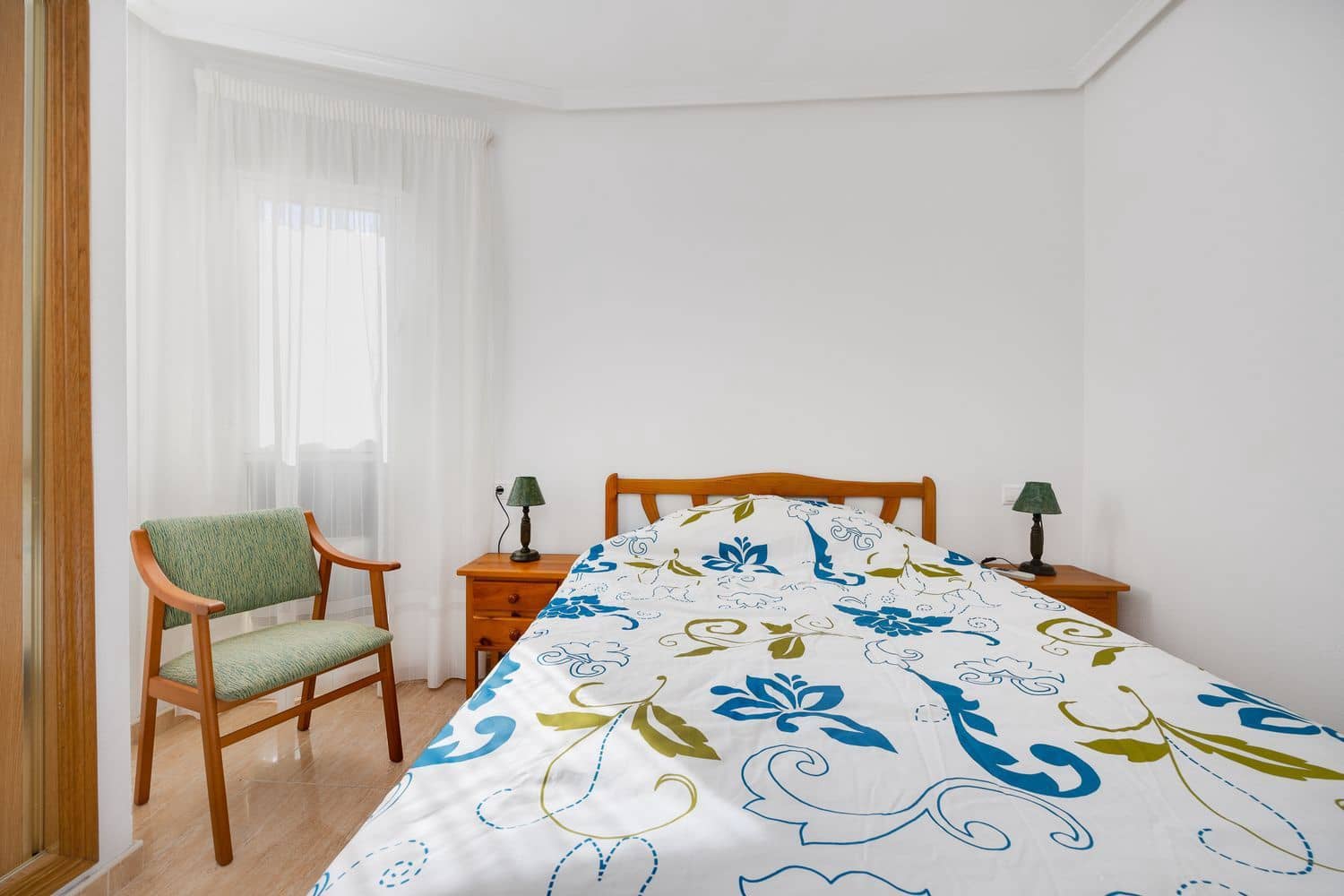 2 makuuhuone Huoneisto myytävänä paikassa Torrevieja mukana 
autotalli - 148 000 € (Ref: 9406223)