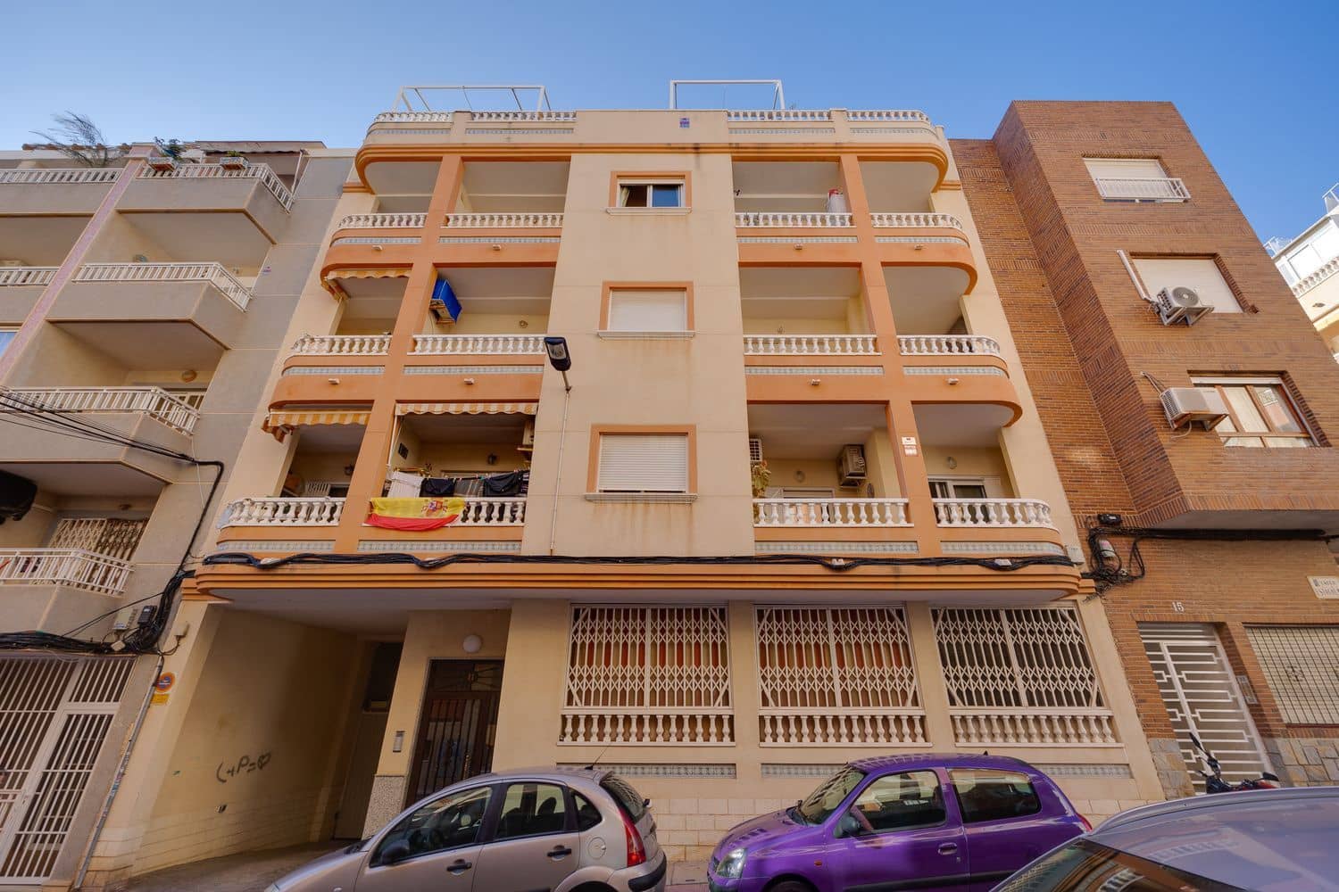 2 makuuhuone Huoneisto myytävänä paikassa Torrevieja mukana 
autotalli - 148 000 € (Ref: 9406223)