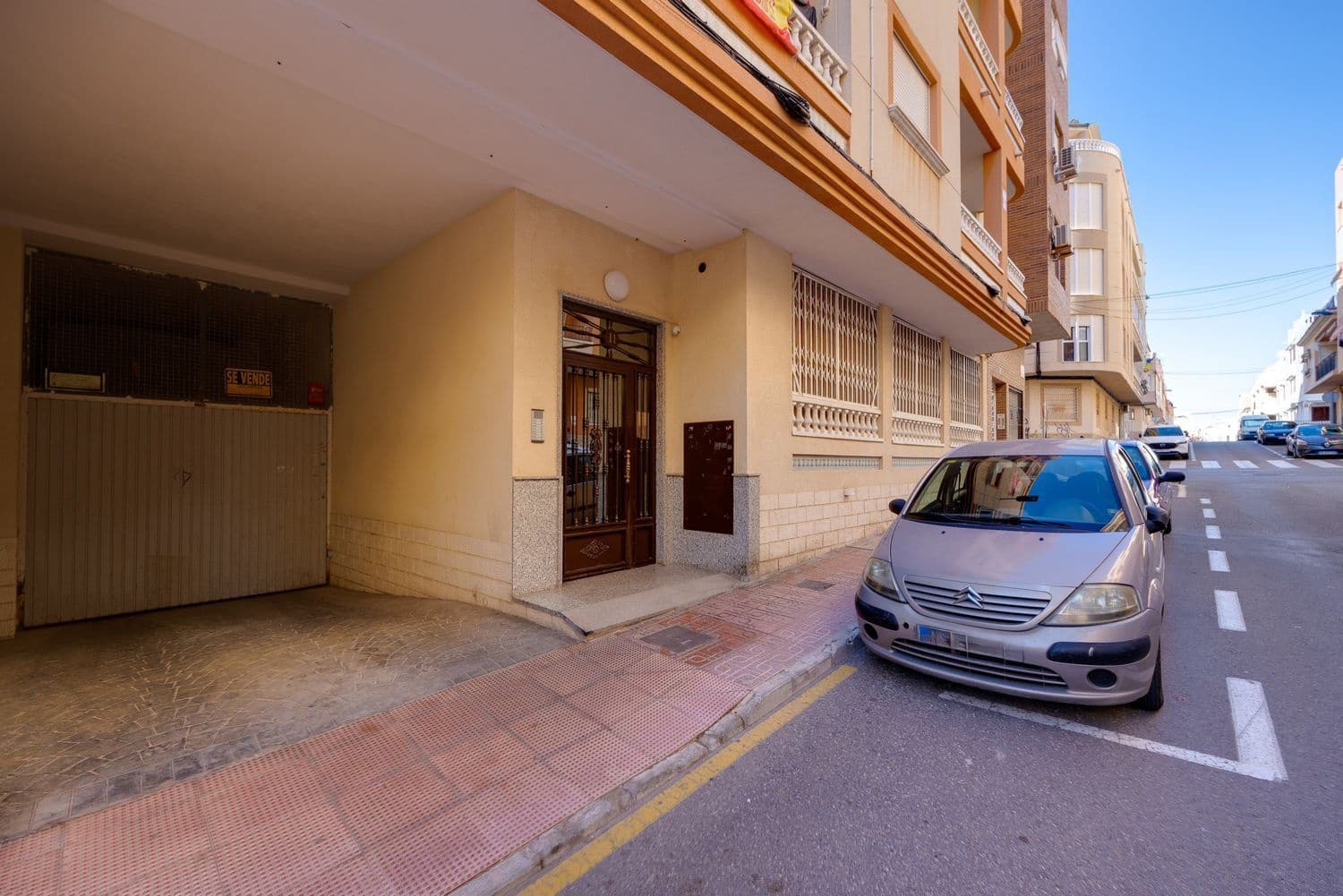 2 makuuhuone Huoneisto myytävänä paikassa Torrevieja mukana 
autotalli - 148 000 € (Ref: 9406223)