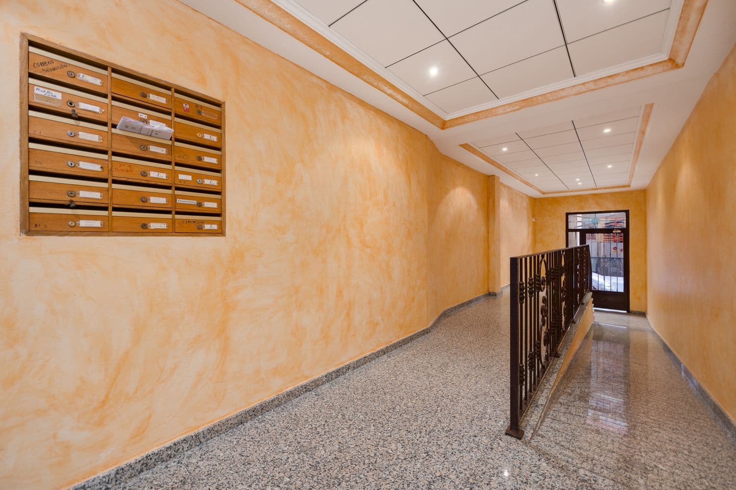 2 makuuhuone Huoneisto myytävänä paikassa Torrevieja mukana 
autotalli - 148 000 € (Ref: 9406223)