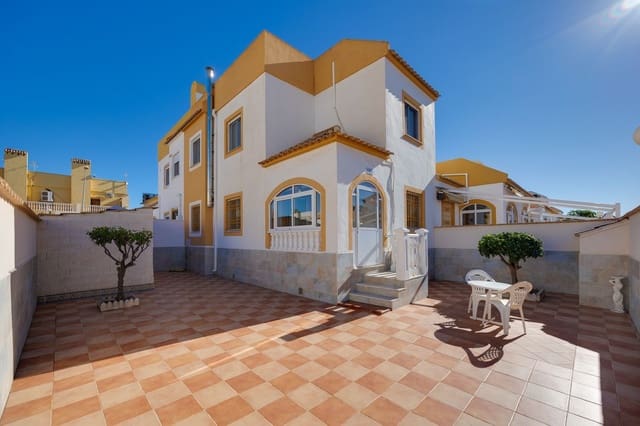 3 soveværelse Byhus til salg i El Chaparral - La Siesta - La Torreta, Torrevieja med swimmingpool garage - € 179.900 (Ref: 9418986)