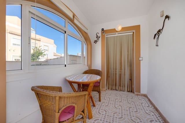 3 soveværelse Byhus til salg i El Chaparral - La Siesta - La Torreta, Torrevieja med swimmingpool garage - € 179.900 (Ref: 9418986)