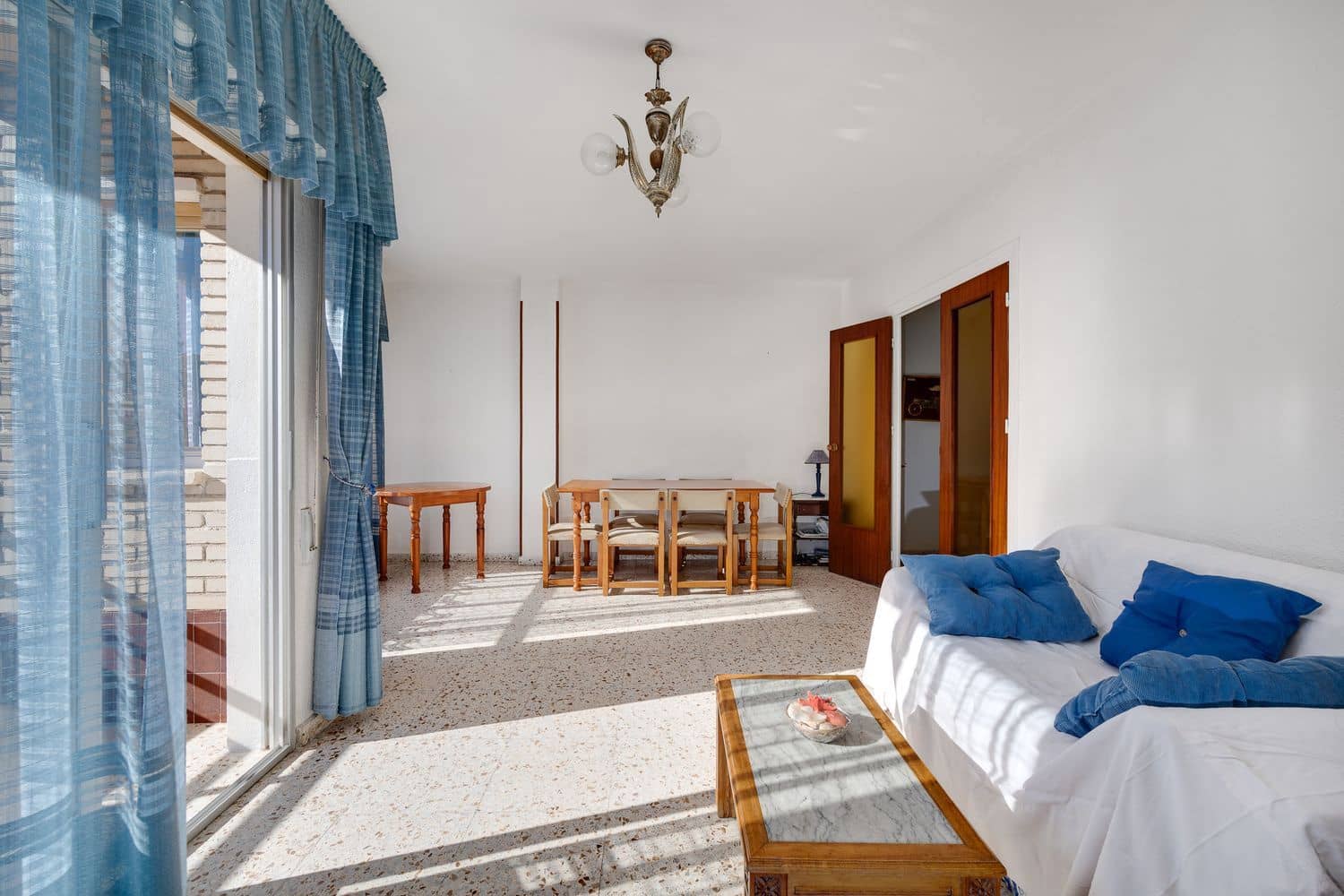 3 soveværelse Lejlighed til salg i Torrevieja med garage - € 199.000 (Ref: 9418987)