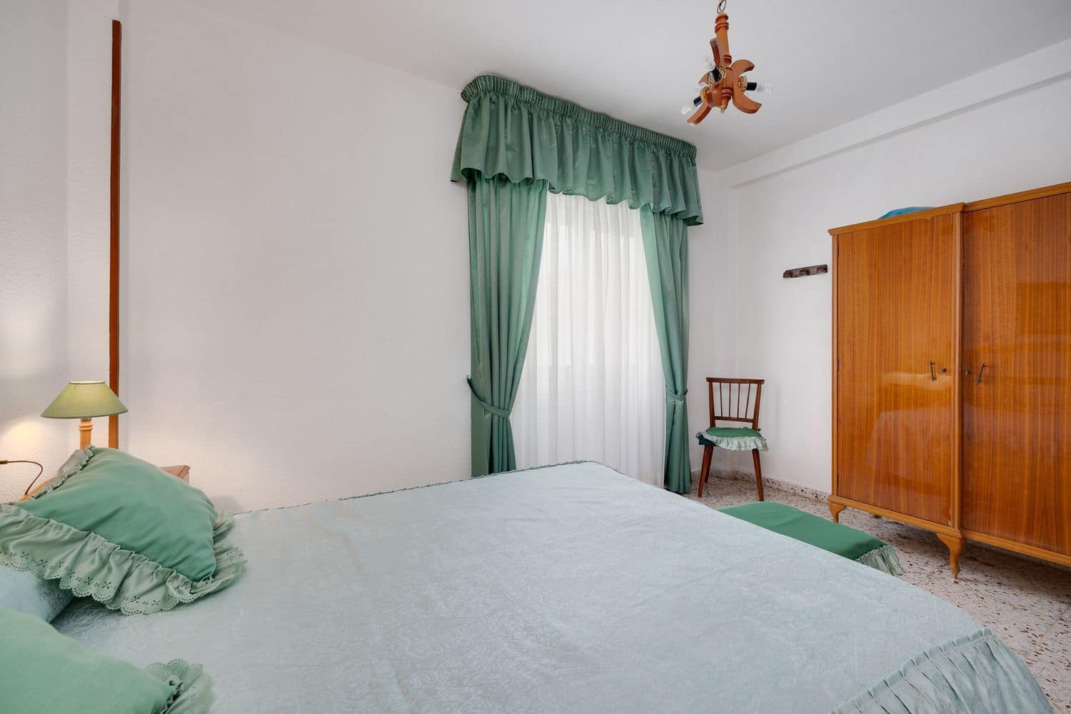 3 soveværelse Lejlighed til salg i Torrevieja med garage - € 199.000 (Ref: 9418987)