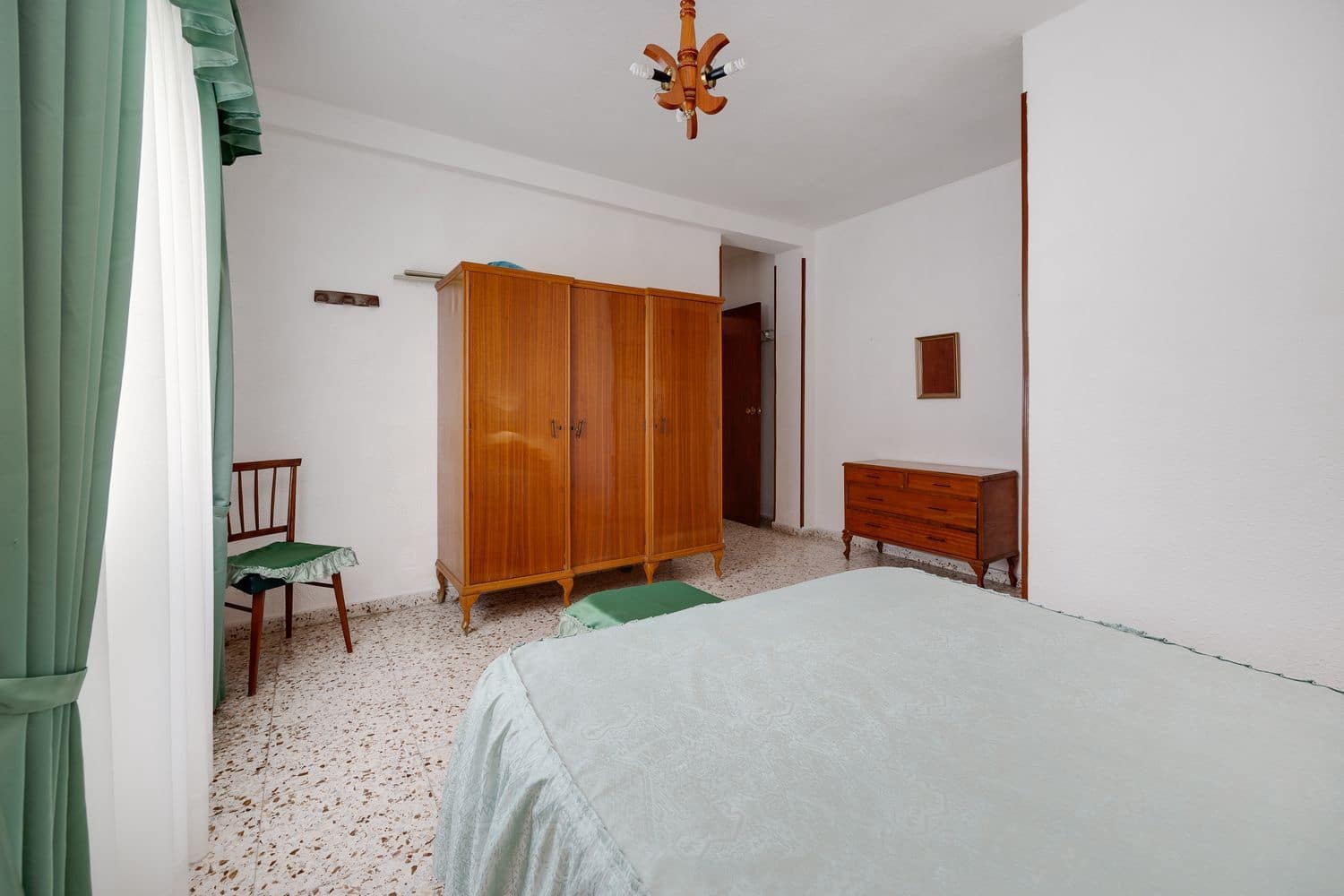 3 soveværelse Lejlighed til salg i Torrevieja med garage - € 199.000 (Ref: 9418987)