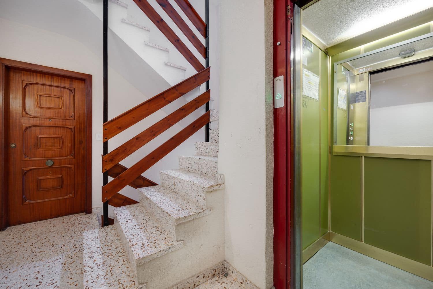 3 soveværelse Lejlighed til salg i Torrevieja med garage - € 199.000 (Ref: 9418987)