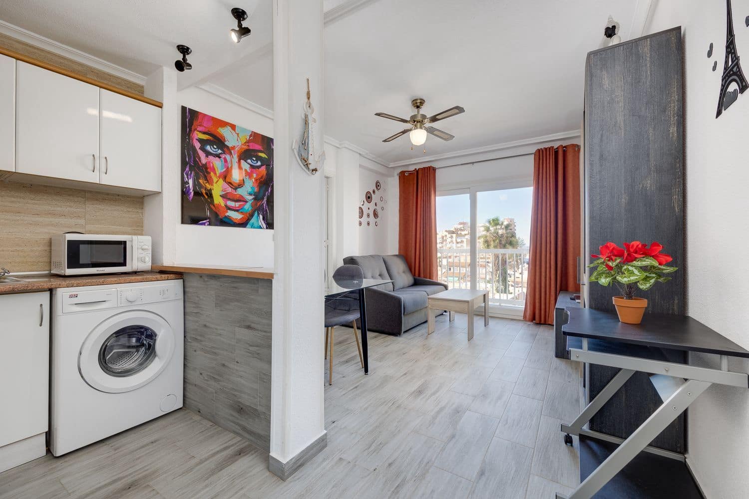 1 chambre Appartement à vendre à Torrevieja avec piscine garage - 115 000 € (Ref: 9421807)