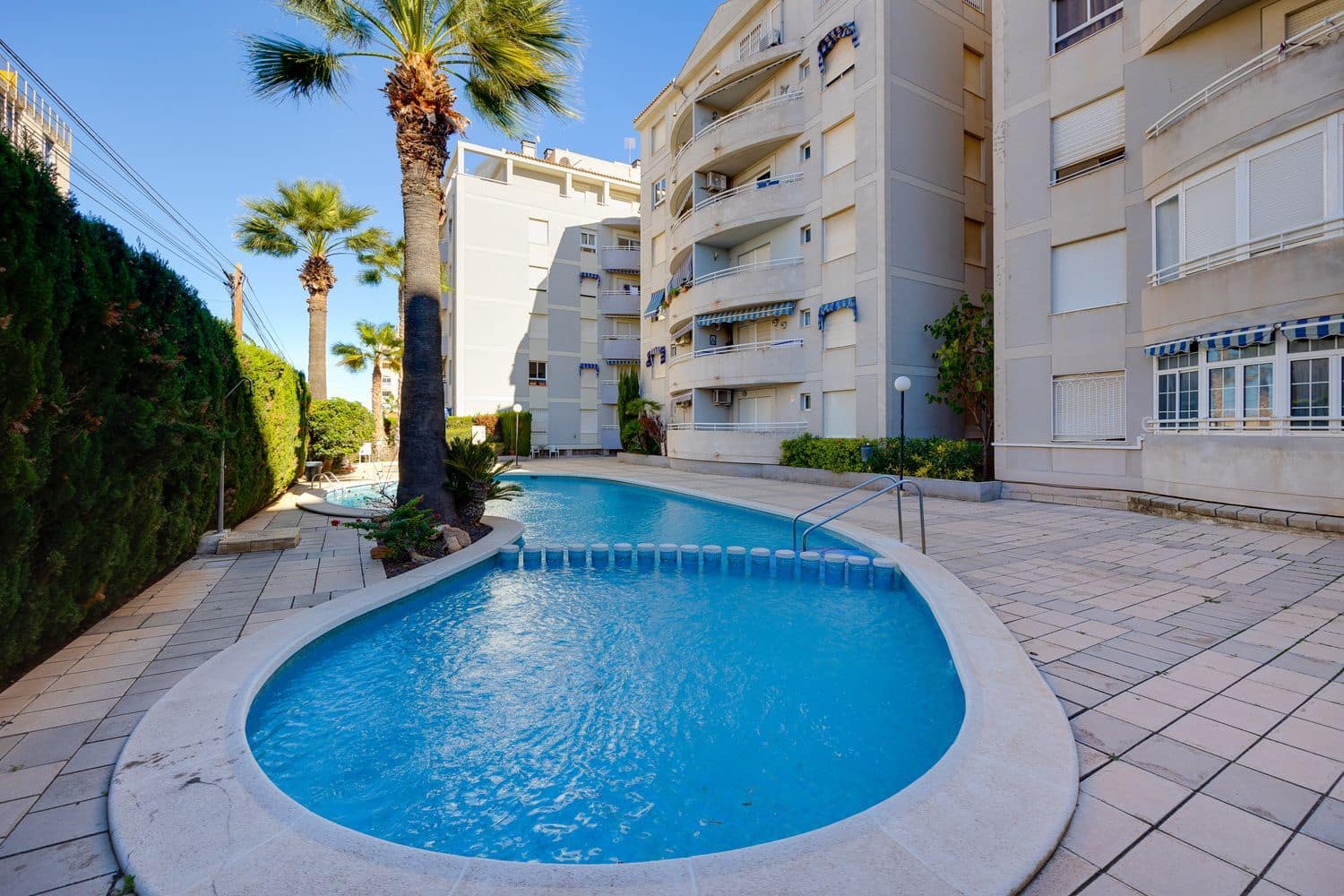 1 chambre Appartement à vendre à Torrevieja avec piscine garage - 115 000 € (Ref: 9421807)