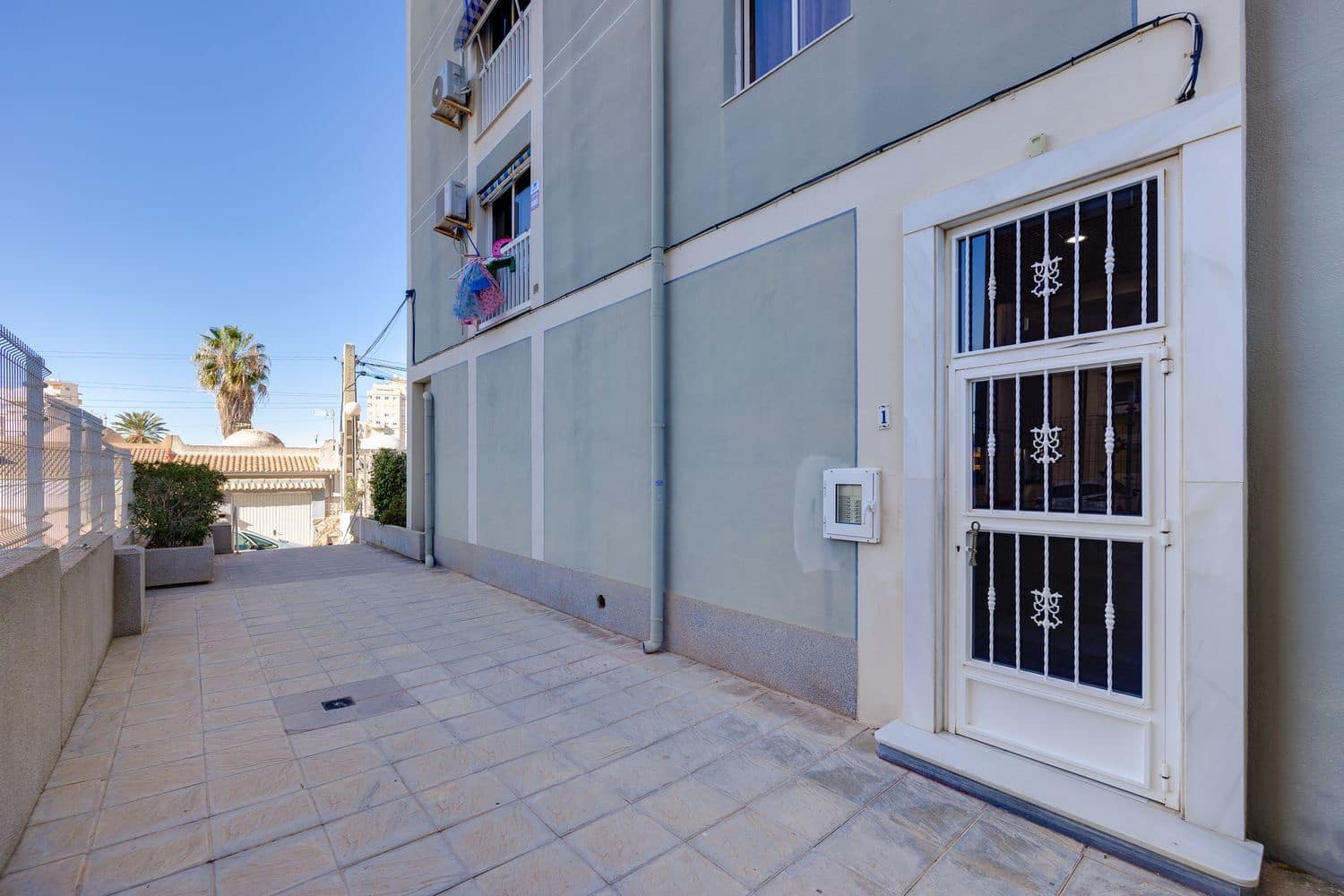 1 chambre Appartement à vendre à Torrevieja avec piscine garage - 115 000 € (Ref: 9421807)