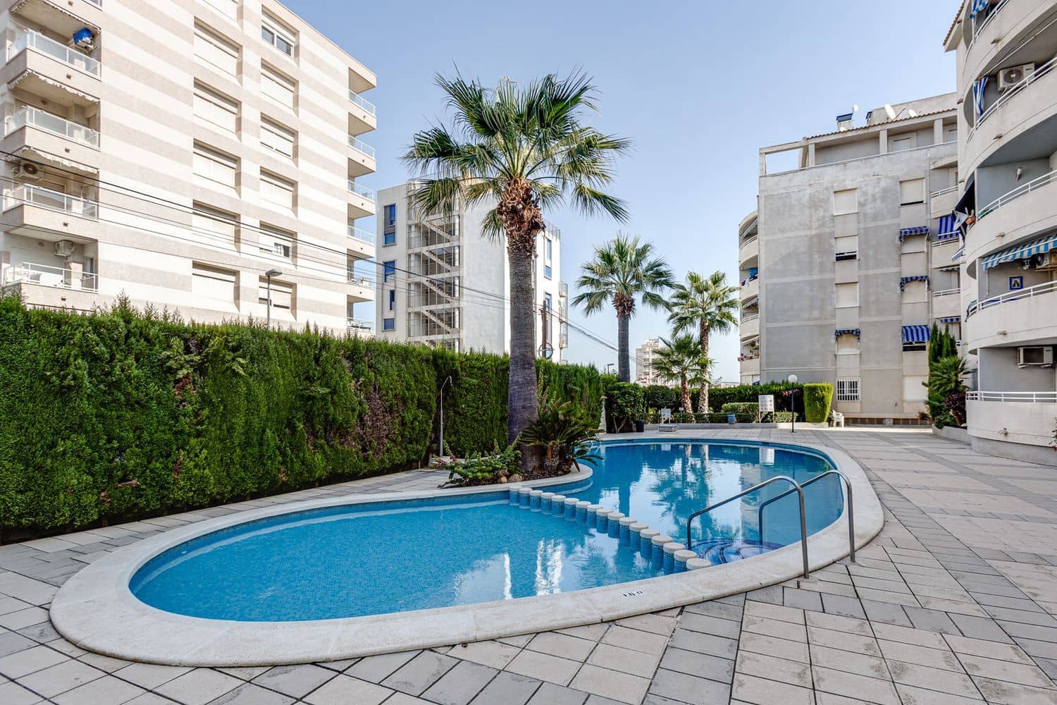 1 chambre Appartement à vendre à Torrevieja avec piscine garage - 115 000 € (Ref: 9421807)