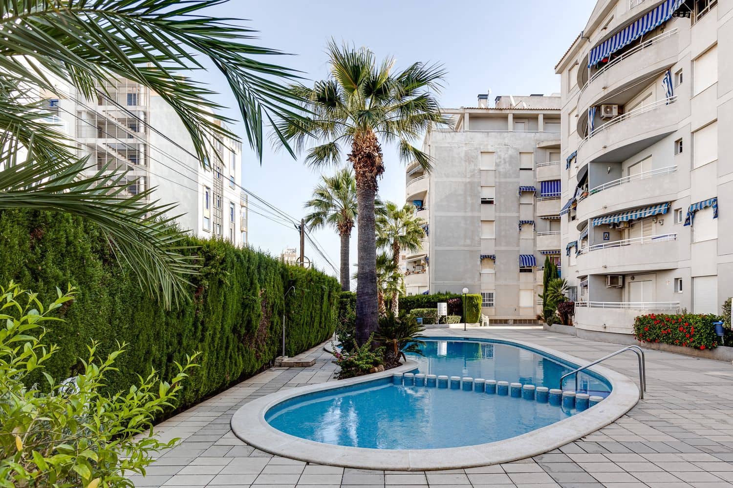 1 chambre Appartement à vendre à Torrevieja avec piscine garage - 115 000 € (Ref: 9421807)