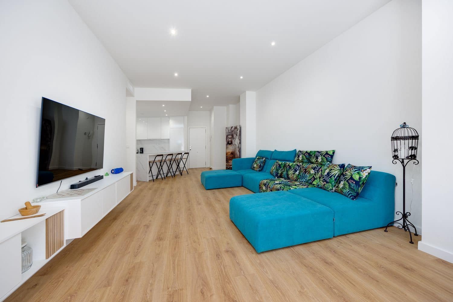 2 bedroom Apartment for sale in Torrevieja with garage - € 219,000 (Ref: 9421808)