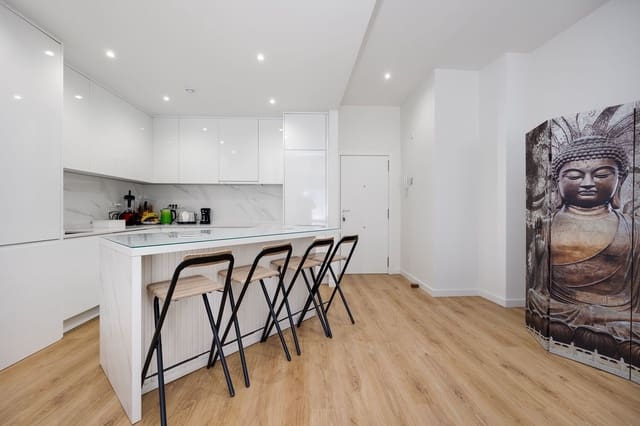 2 bedroom Apartment for sale in El Molino, Torrevieja with garage - € 219,000 (Ref: 9421808)