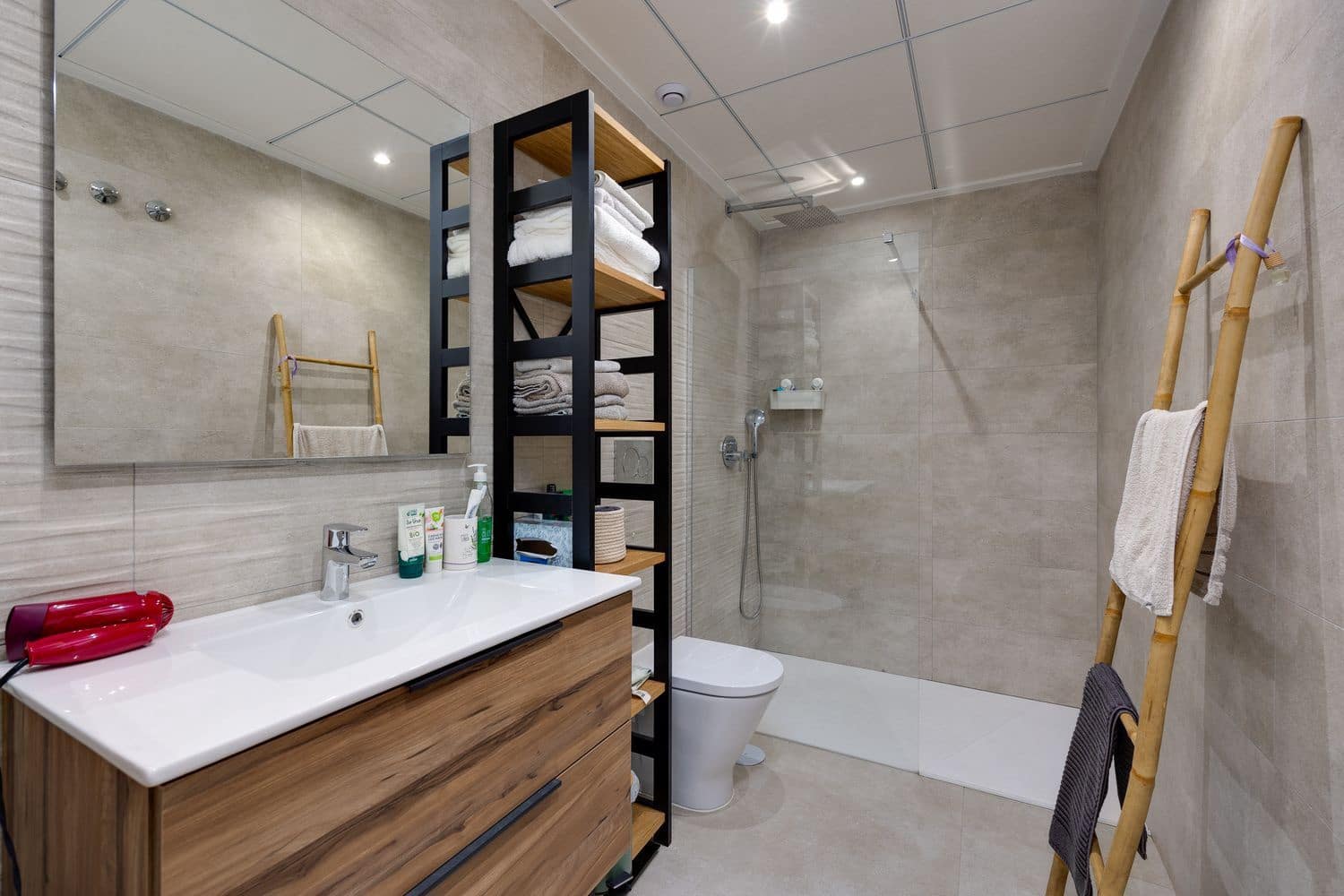 2 bedroom Apartment for sale in Torrevieja with garage - € 219,000 (Ref: 9421808)