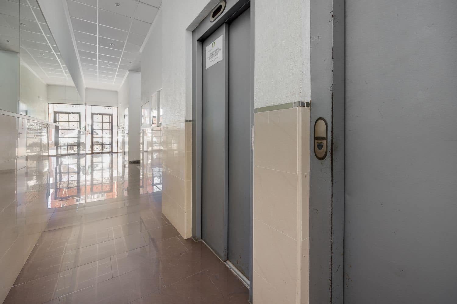 2 bedroom Apartment for sale in Torrevieja with garage - € 219,000 (Ref: 9421808)