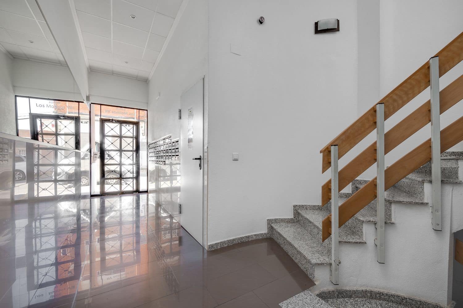 2 bedroom Apartment for sale in Torrevieja with garage - € 219,000 (Ref: 9421808)