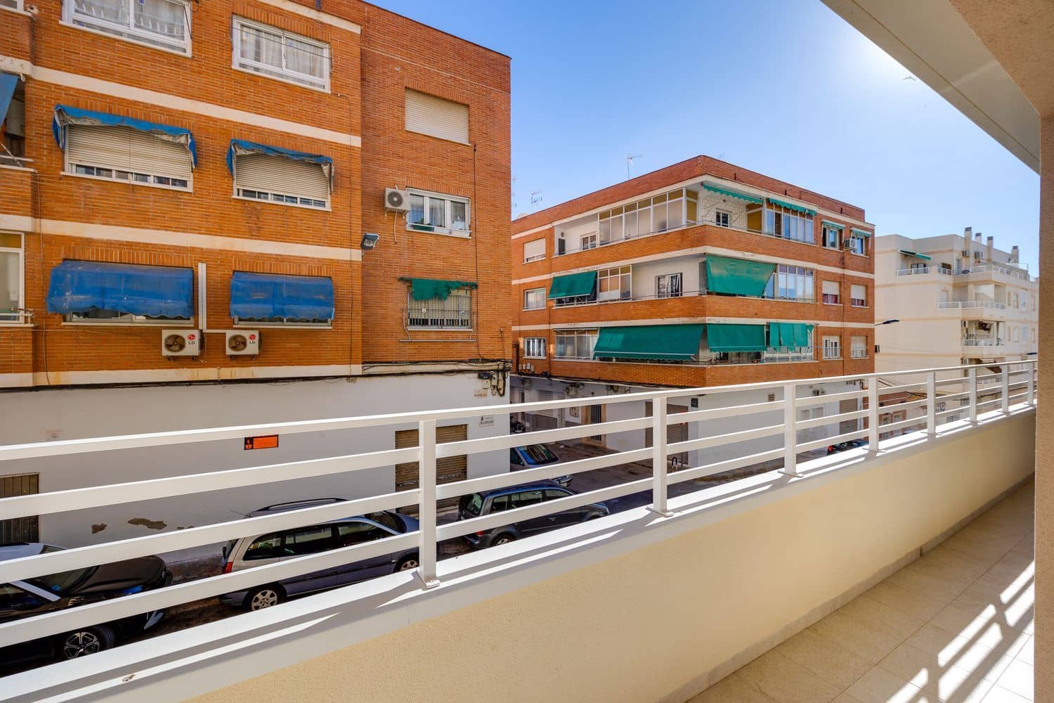 2 bedroom Apartment for sale in Torrevieja with garage - € 219,000 (Ref: 9421808)