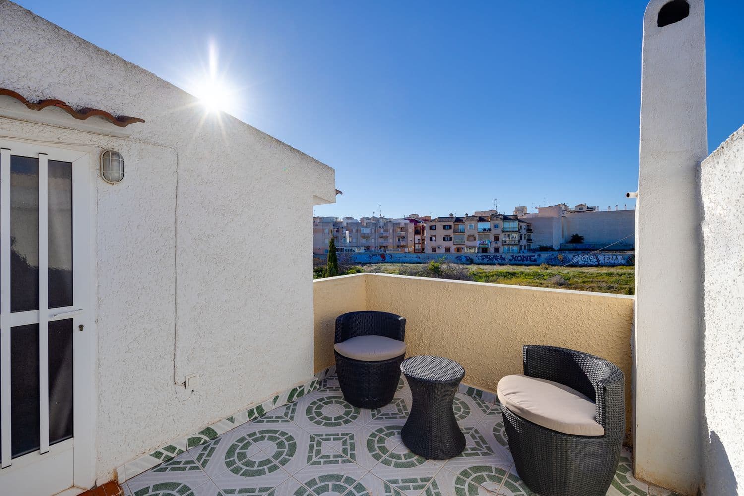 2 soverom Hus til salgs i Torrevieja med svømmebasseng garasje - € 170 000 (Ref: 9429374)