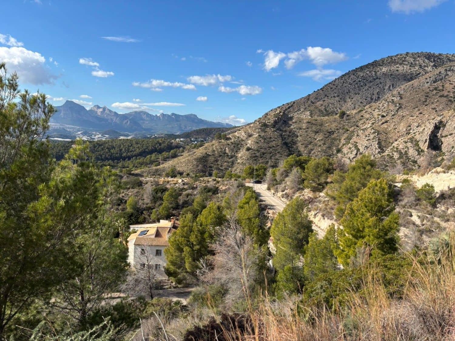 Rakentamaton maa myytävänä paikassa Altea la Vella - 380 000 € (Ref: 9432863)