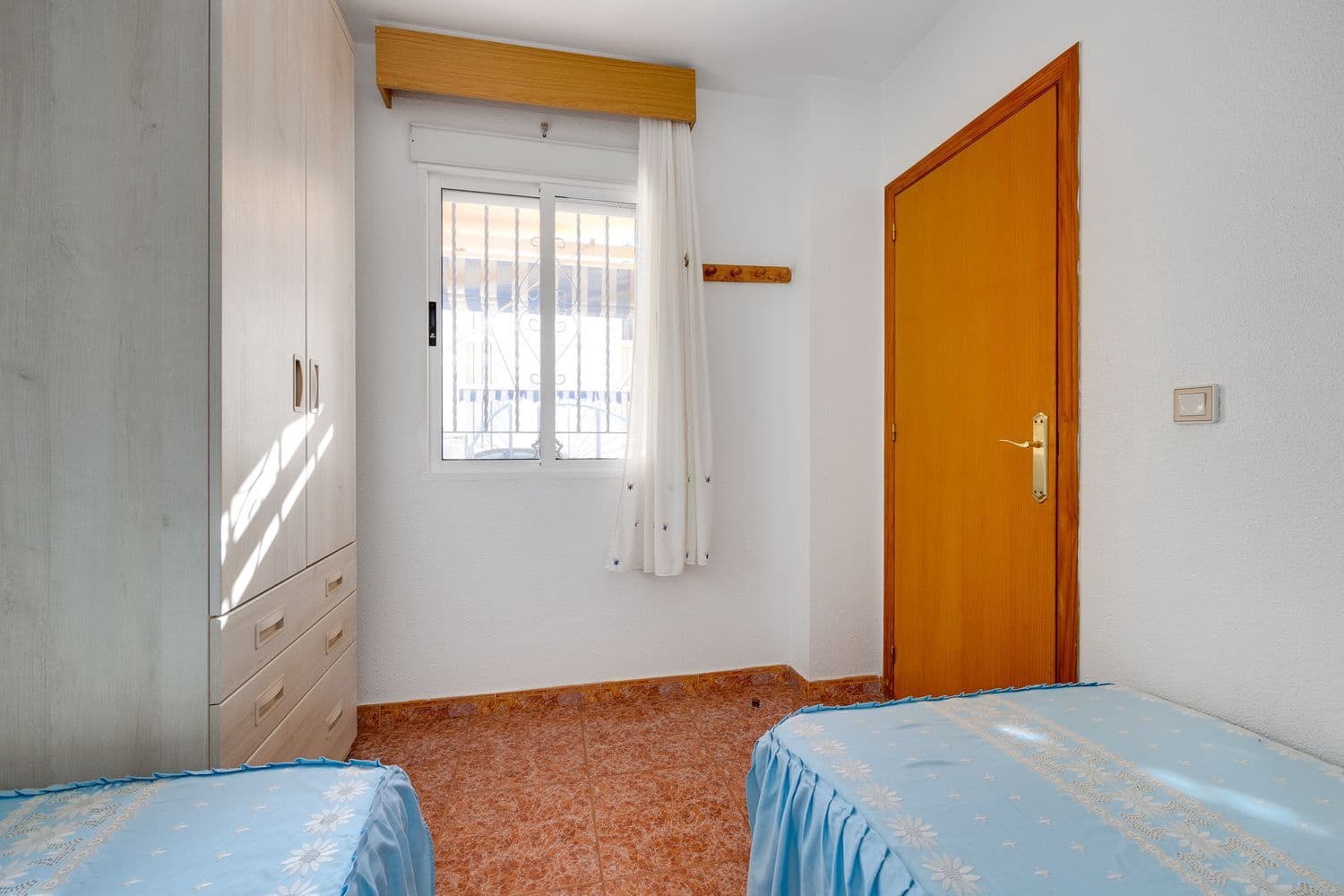 2 soverom Hus til salgs i Torrevieja med svømmebasseng garasje - € 145 000 (Ref: 9436697)