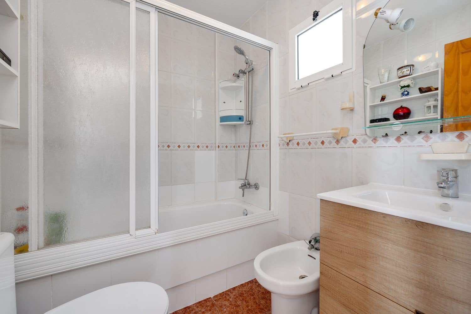 2 soverom Hus til salgs i Torrevieja med svømmebasseng garasje - € 145 000 (Ref: 9436697)