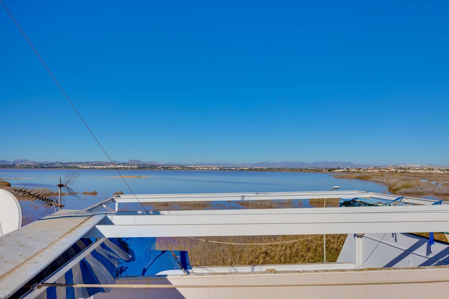 2 soverom Hus til salgs i Torrevieja med svømmebasseng garasje - € 145 000 (Ref: 9436697)