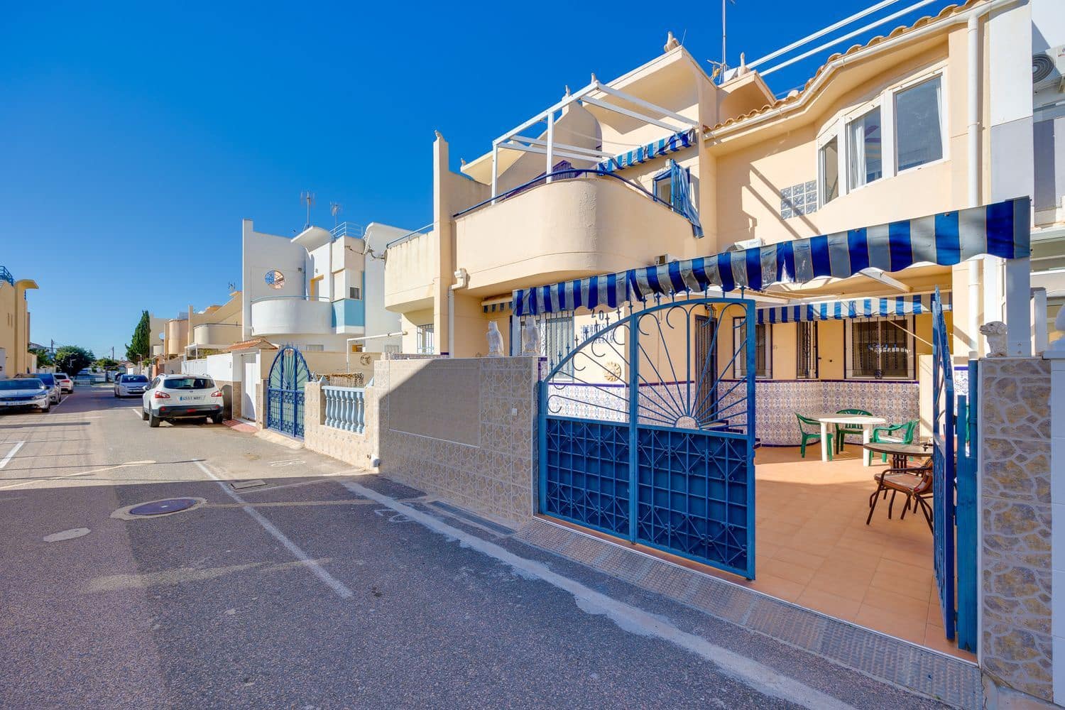 2 soverom Hus til salgs i Torrevieja med svømmebasseng garasje - € 145 000 (Ref: 9436697)