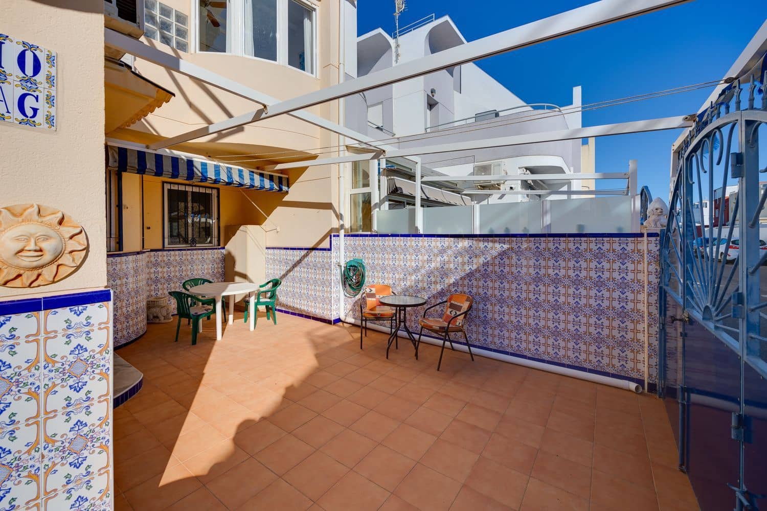 2 soverom Hus til salgs i Torrevieja med svømmebasseng garasje - € 145 000 (Ref: 9436697)