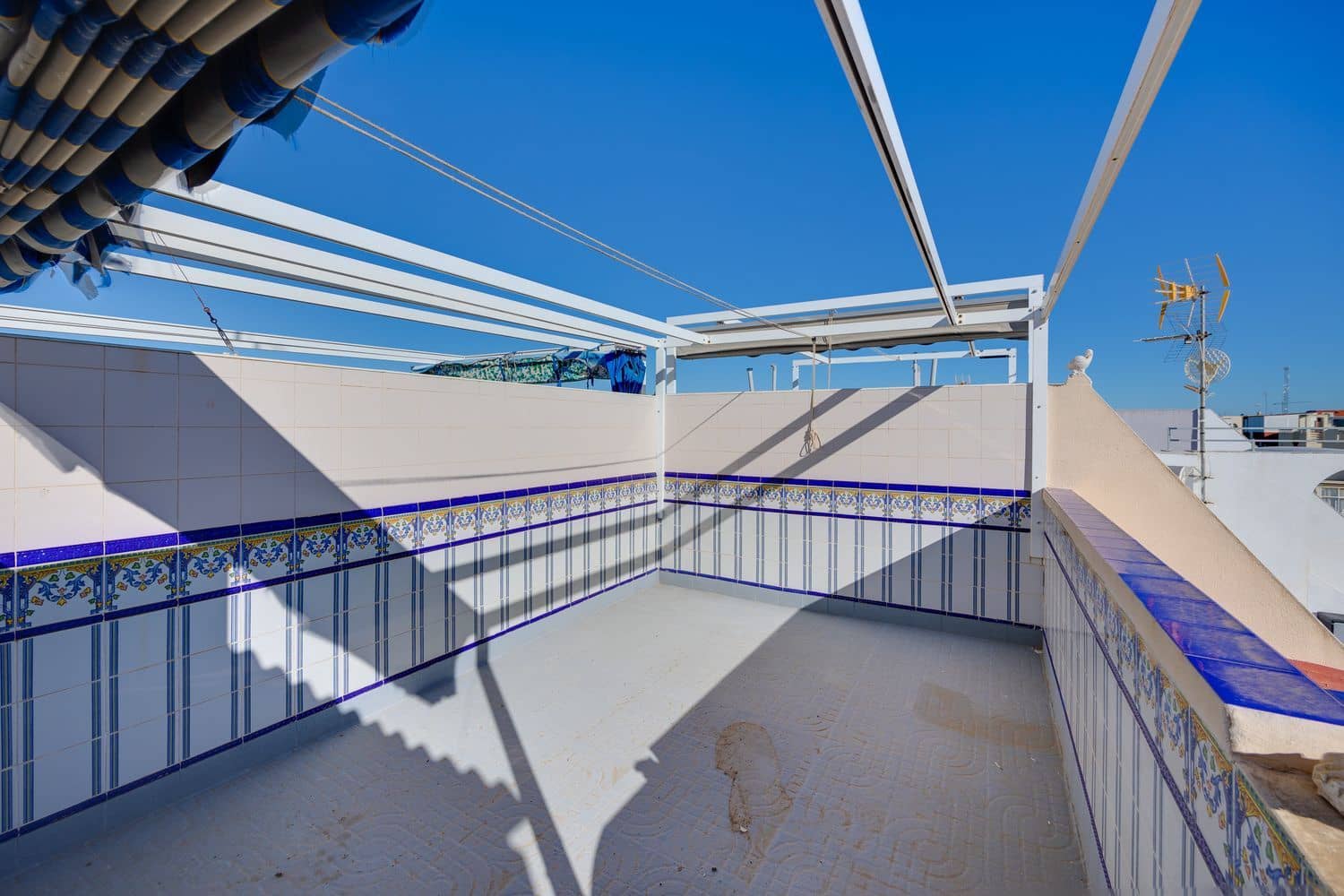 2 soverom Hus til salgs i Torrevieja med svømmebasseng garasje - € 145 000 (Ref: 9436697)