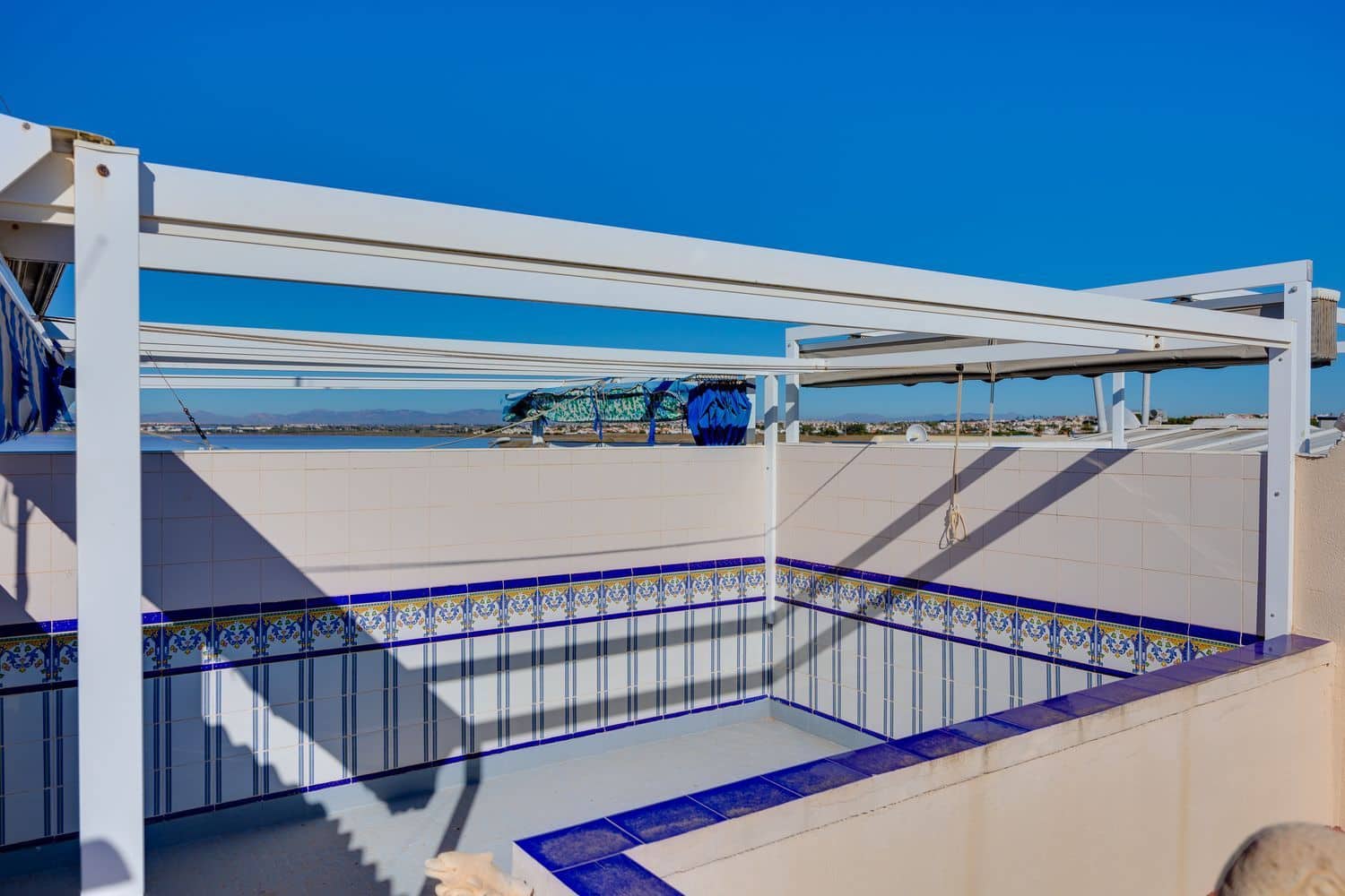 2 soverom Hus til salgs i Torrevieja med svømmebasseng garasje - € 145 000 (Ref: 9436697)