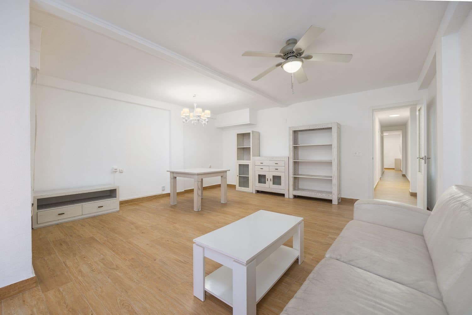 2 makuuhuone Huoneisto myytävänä paikassa Torrevieja mukana 
autotalli - 218 000 € (Ref: 9439482)