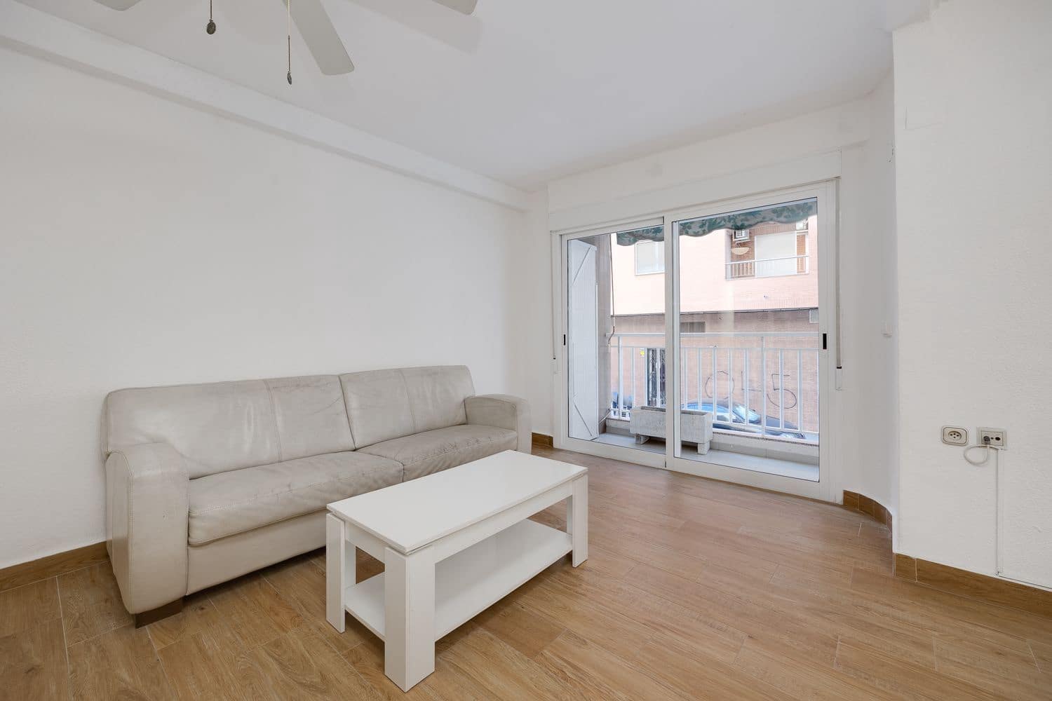 2 makuuhuone Huoneisto myytävänä paikassa Torrevieja mukana 
autotalli - 218 000 € (Ref: 9439482)