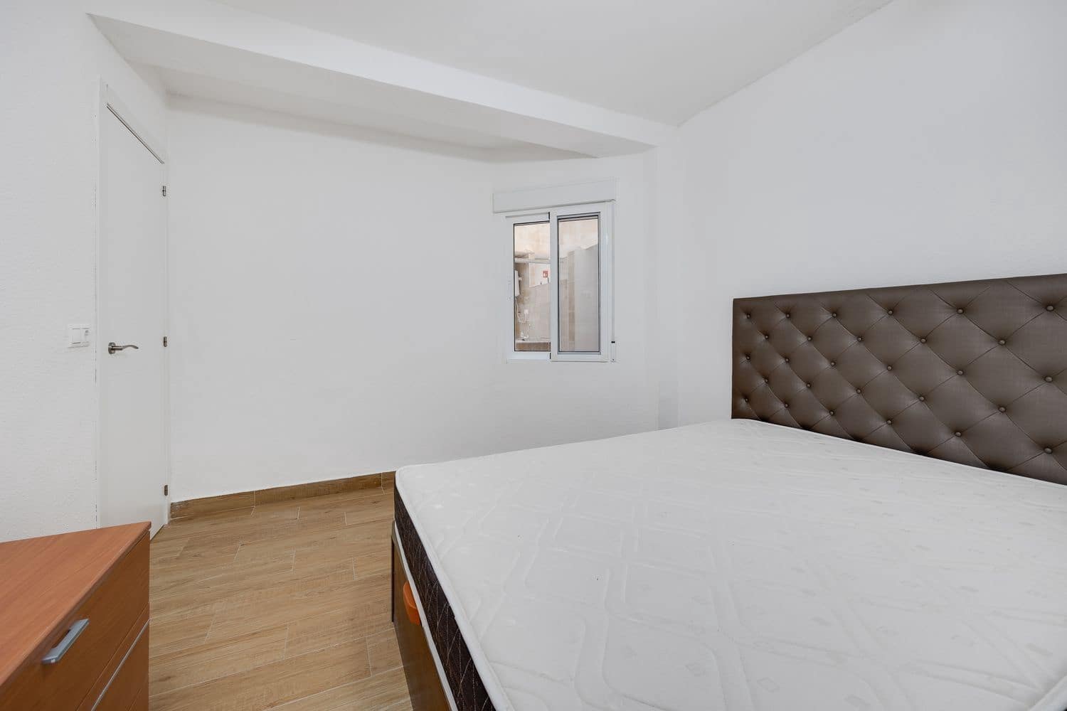 2 makuuhuone Huoneisto myytävänä paikassa Torrevieja mukana 
autotalli - 218 000 € (Ref: 9439482)