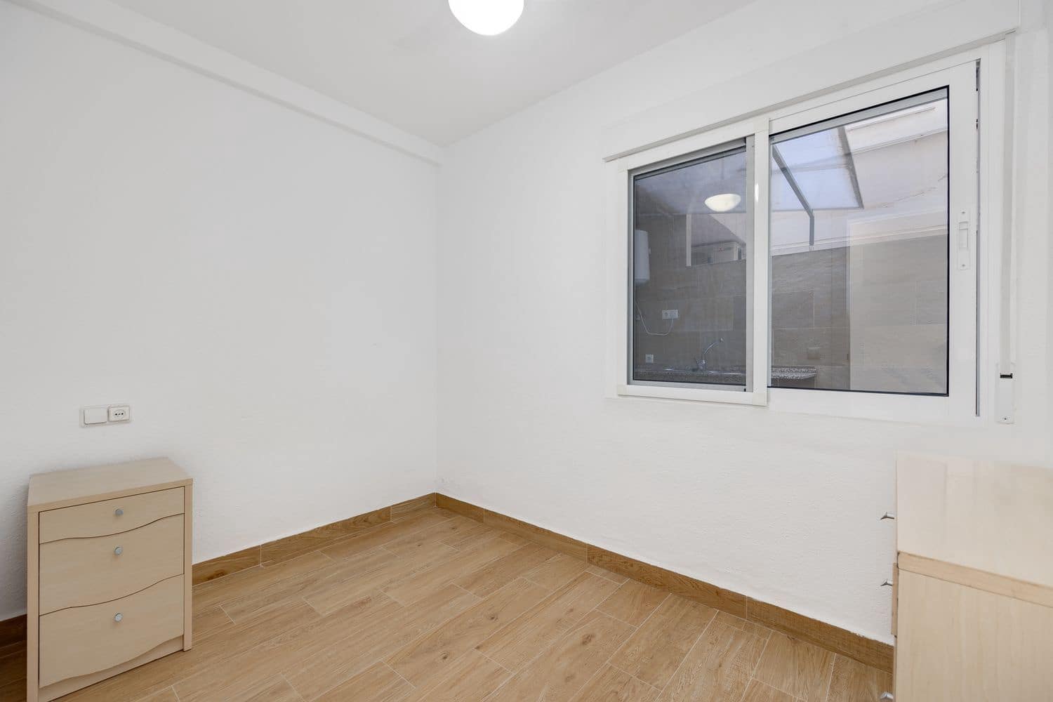 2 makuuhuone Huoneisto myytävänä paikassa Torrevieja mukana 
autotalli - 218 000 € (Ref: 9439482)