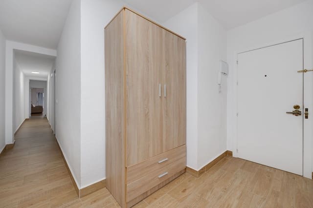 2 makuuhuone Huoneisto myytävänä paikassa Playa del Cura, Torrevieja mukana 
autotalli - 218 000 € (Ref: 9439482)