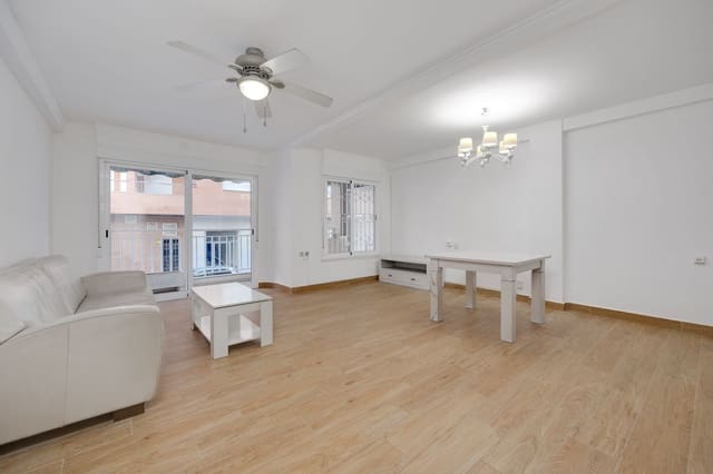 2 makuuhuone Huoneisto myytävänä paikassa Playa del Cura, Torrevieja mukana 
autotalli - 218 000 € (Ref: 9439482)