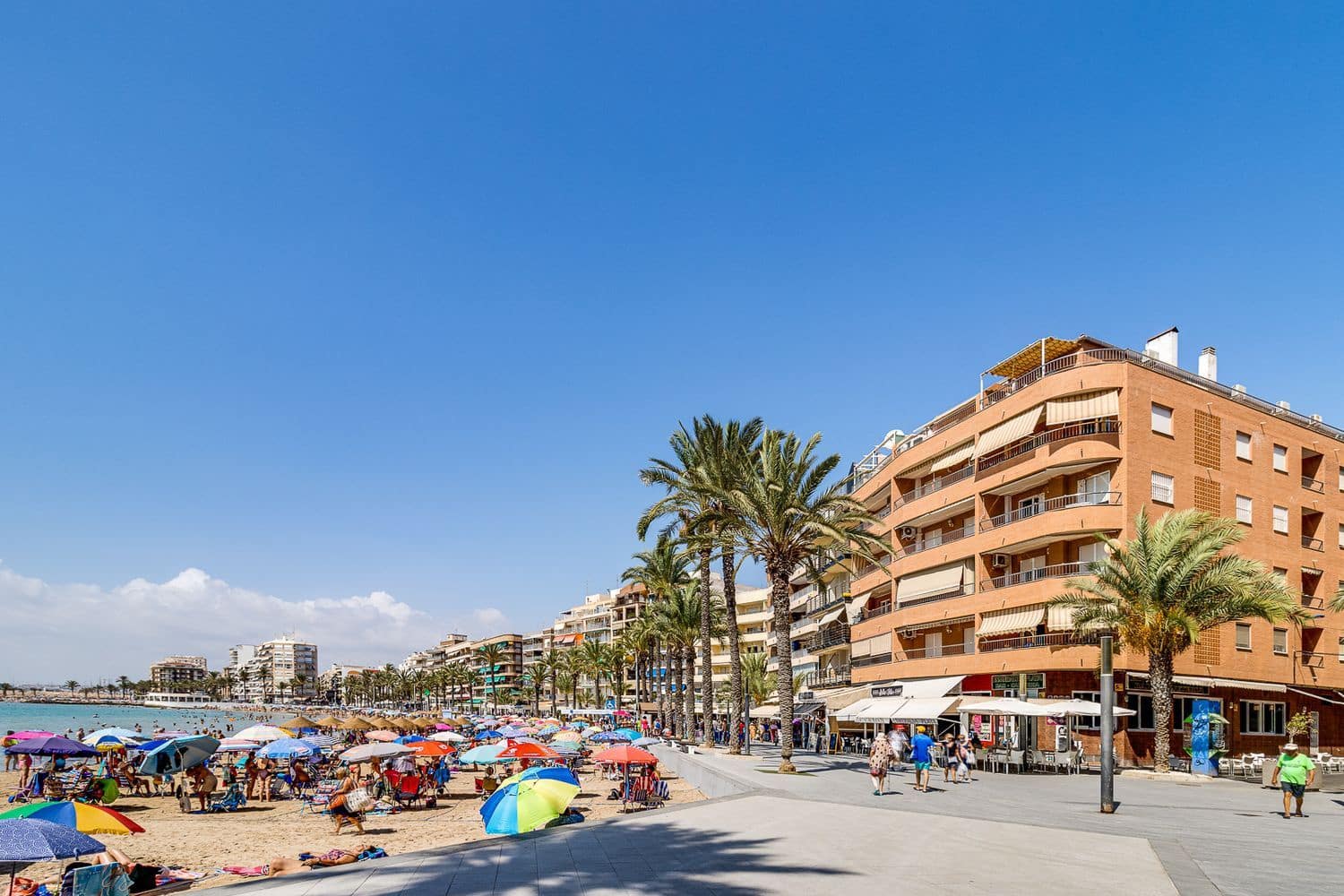 2 makuuhuone Huoneisto myytävänä paikassa Torrevieja mukana 
autotalli - 218 000 € (Ref: 9439482)