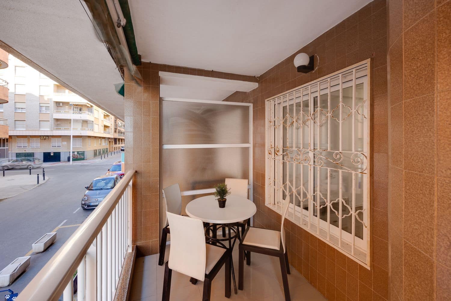 2 makuuhuone Huoneisto myytävänä paikassa Torrevieja mukana 
autotalli - 218 000 € (Ref: 9439482)