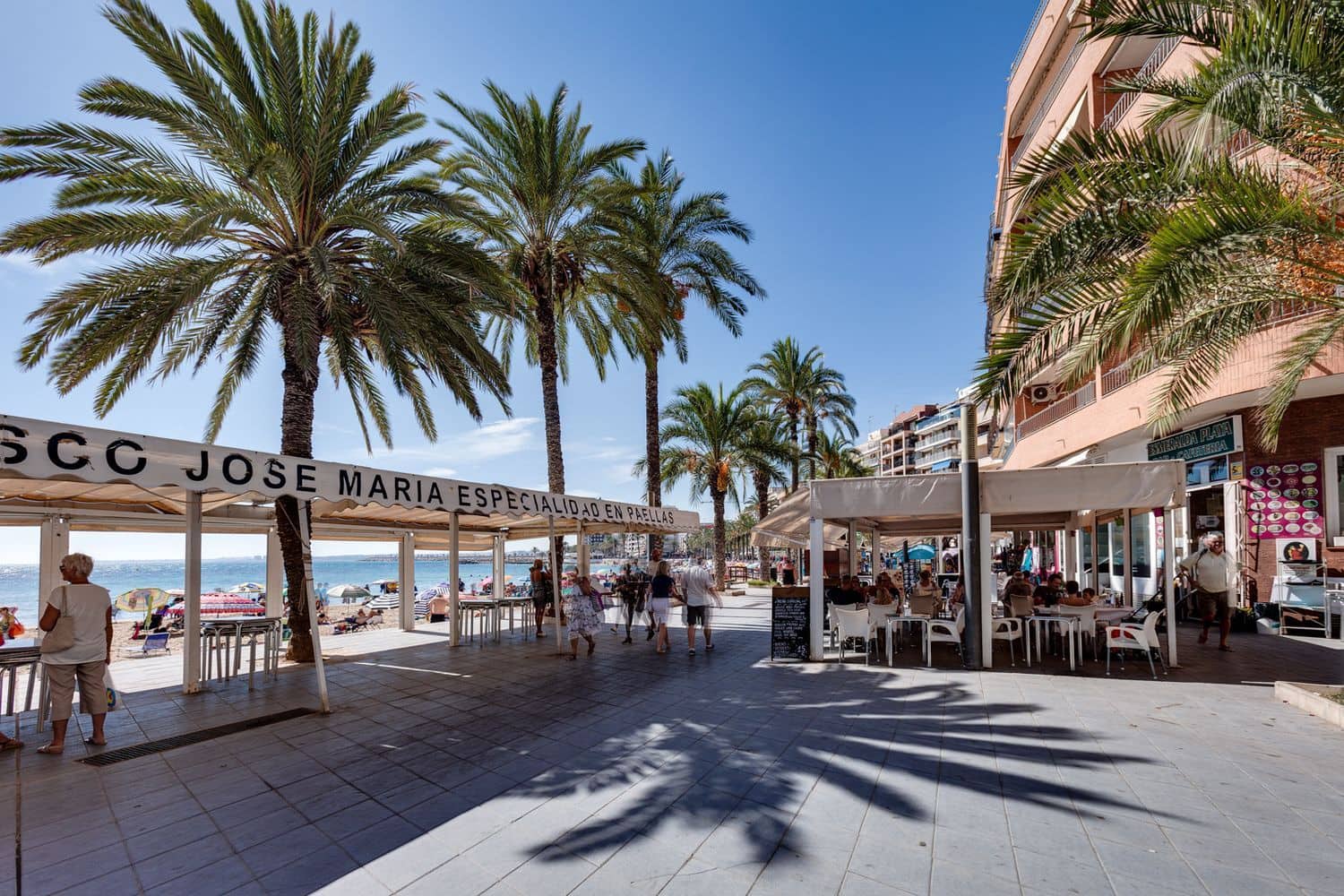 2 makuuhuone Huoneisto myytävänä paikassa Torrevieja mukana 
autotalli - 218 000 € (Ref: 9439482)