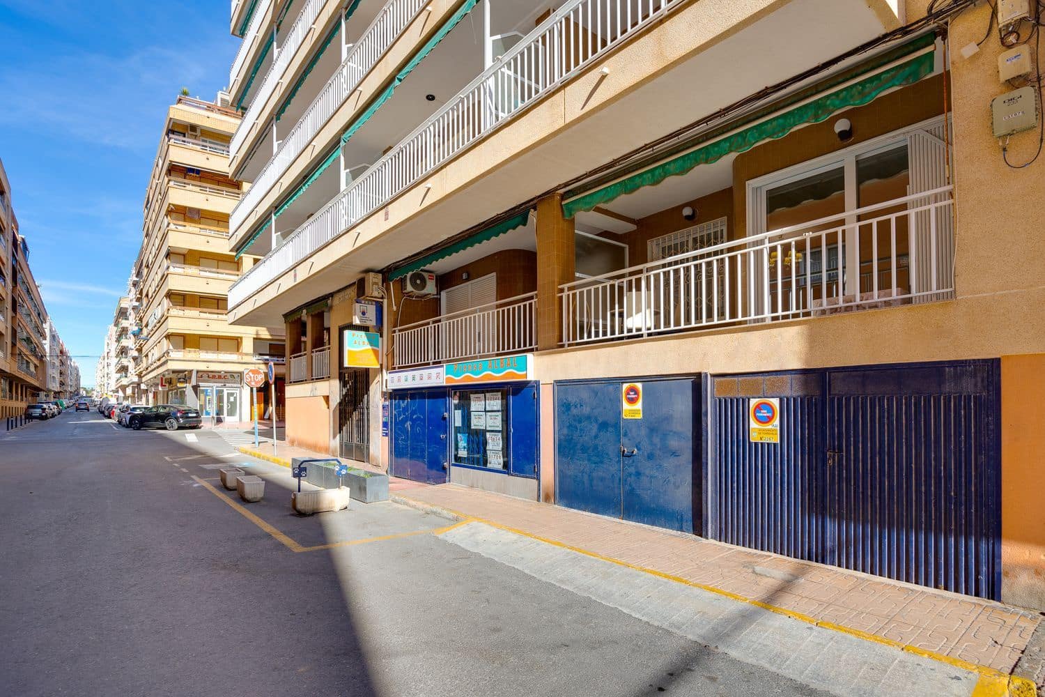 2 Zimmer Apartment zu verkaufen in Torrevieja mit Garage - 218.000 € (Ref: 9439482)