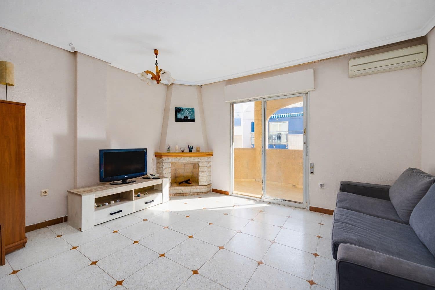 3 soverom Leilighet til salgs i Torrevieja med garasje - € 185 000 (Ref: 9448610)