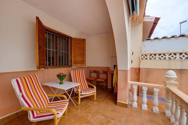 2 makuuhuone Omakotitalo myytävänä paikassa Nueva Torrevieja, Torrevieja mukana uima-altaan 
autotalli - 138 000 € (Ref: 9452577)