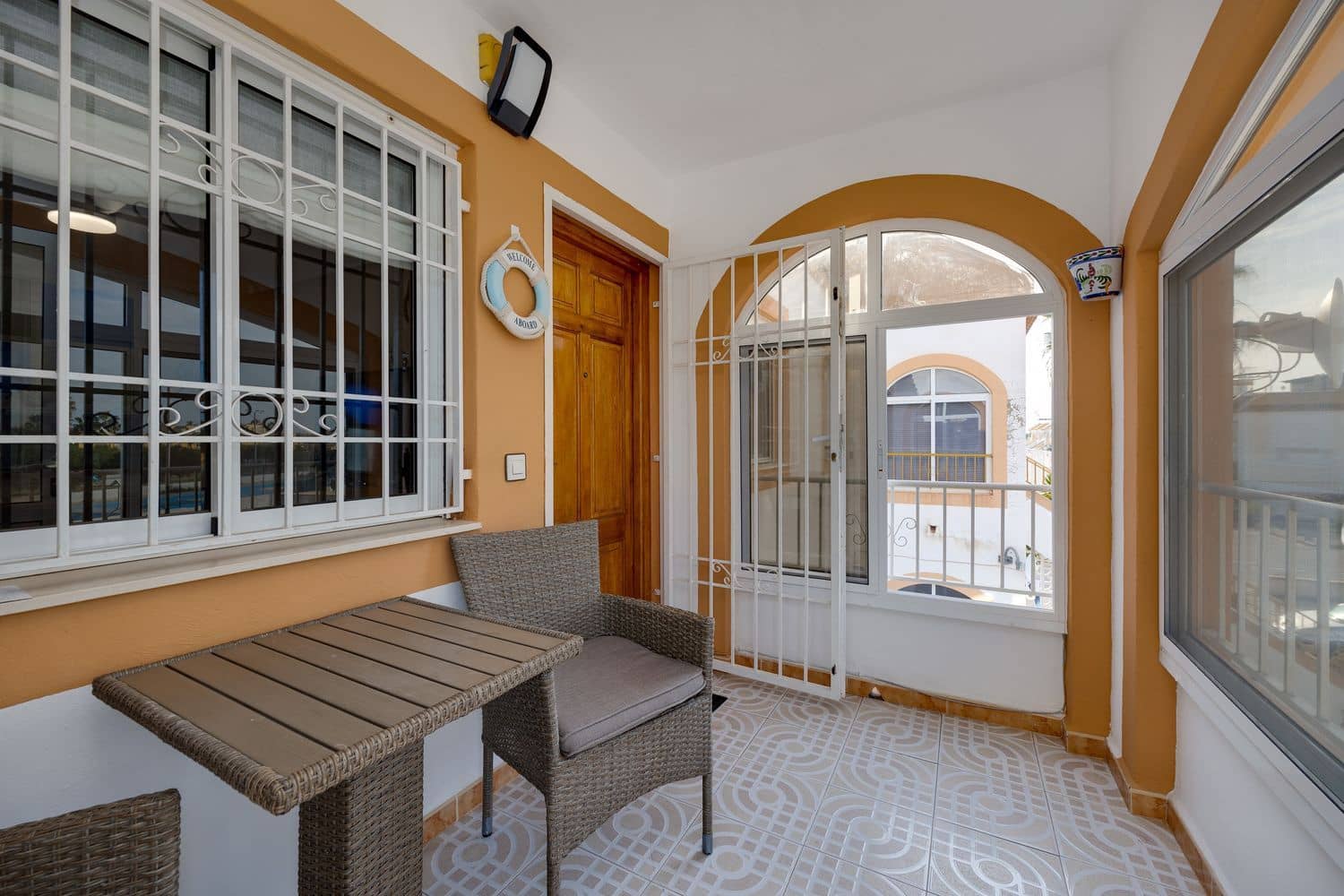 2 soverom Hus til salgs i Torrevieja med svømmebasseng garasje - € 129 000 (Ref: 9471910)