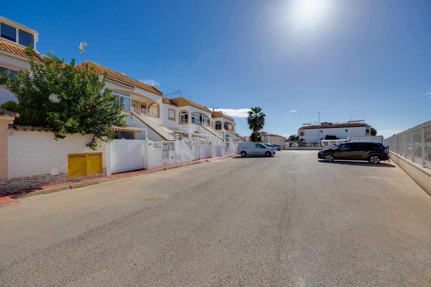 2 soverom Hus til salgs i Torrevieja med svømmebasseng garasje - € 129 000 (Ref: 9471910)